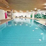 Bijou, Holz, Zentral, Mit Garage Und Pool -cb102-b *