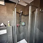 Cb102-b - Bijou, Holz, Zentral, Mit Garage Und Pool St. Moritz