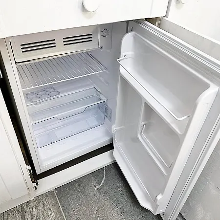 Apartment Bijou, Holz, Zentral, Mit Garage Und Pool -cb102-b *