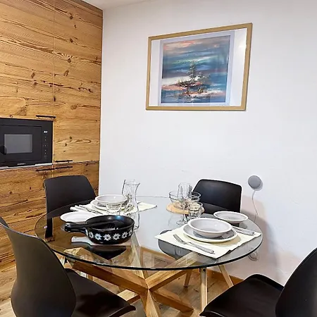 Bijou, Holz, Zentral, Mit Garage Und Pool -cb102-b St. Moritz