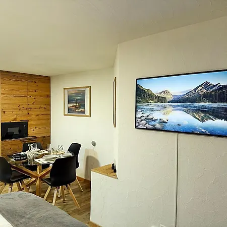 Bijou, Holz, Zentral, Mit Garage Und Pool -cb102-b