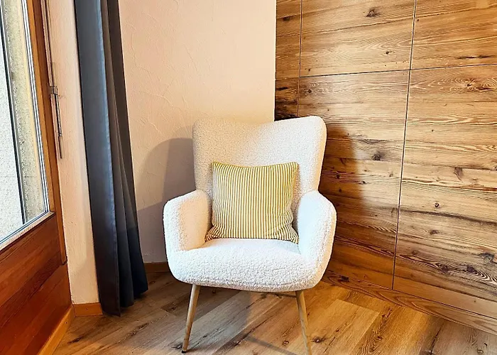 Bijou, Holz, Zentral, Mit Garage Und Pool -cb102-b Apartment St. Moritz