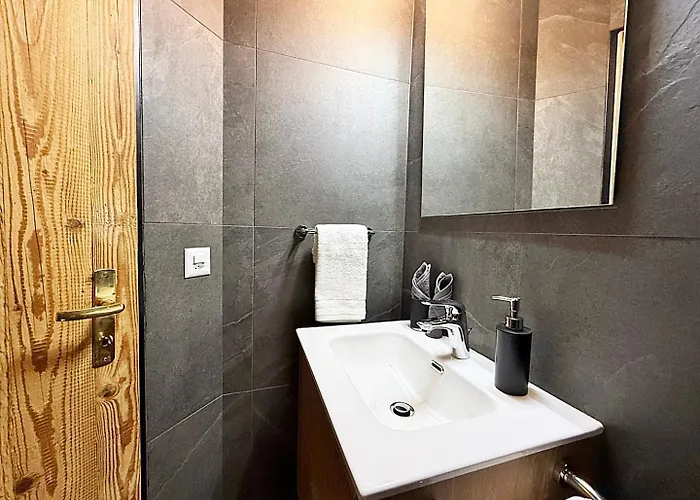 Bijou, Holz, Zentral, Mit Garage Und Pool -cb102-b Daire *