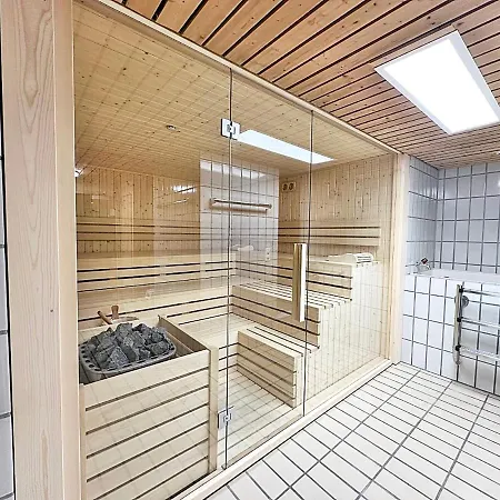Cb102-b - Bijou, Holz, Zentral, Mit Garage Und Pool St. Moritz